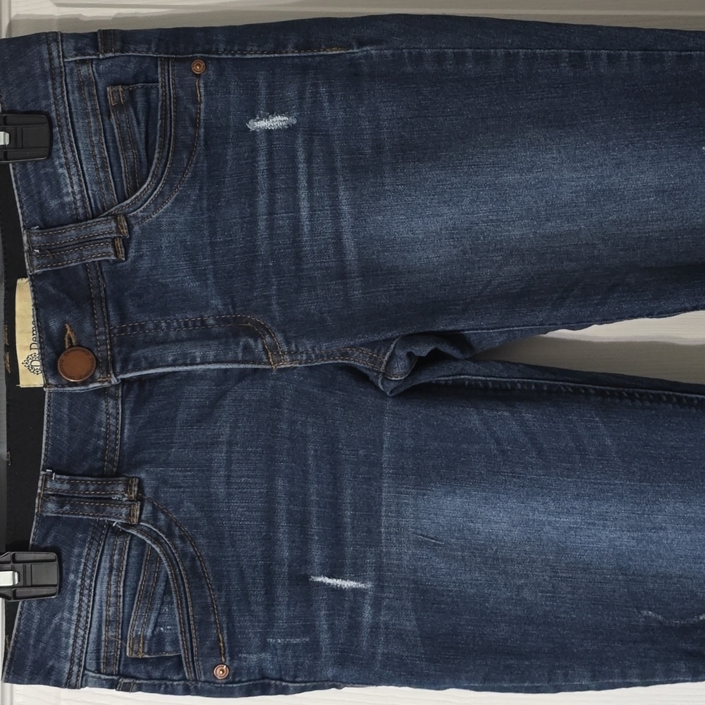 Democracy Lightly Distressed Skinny Jeans